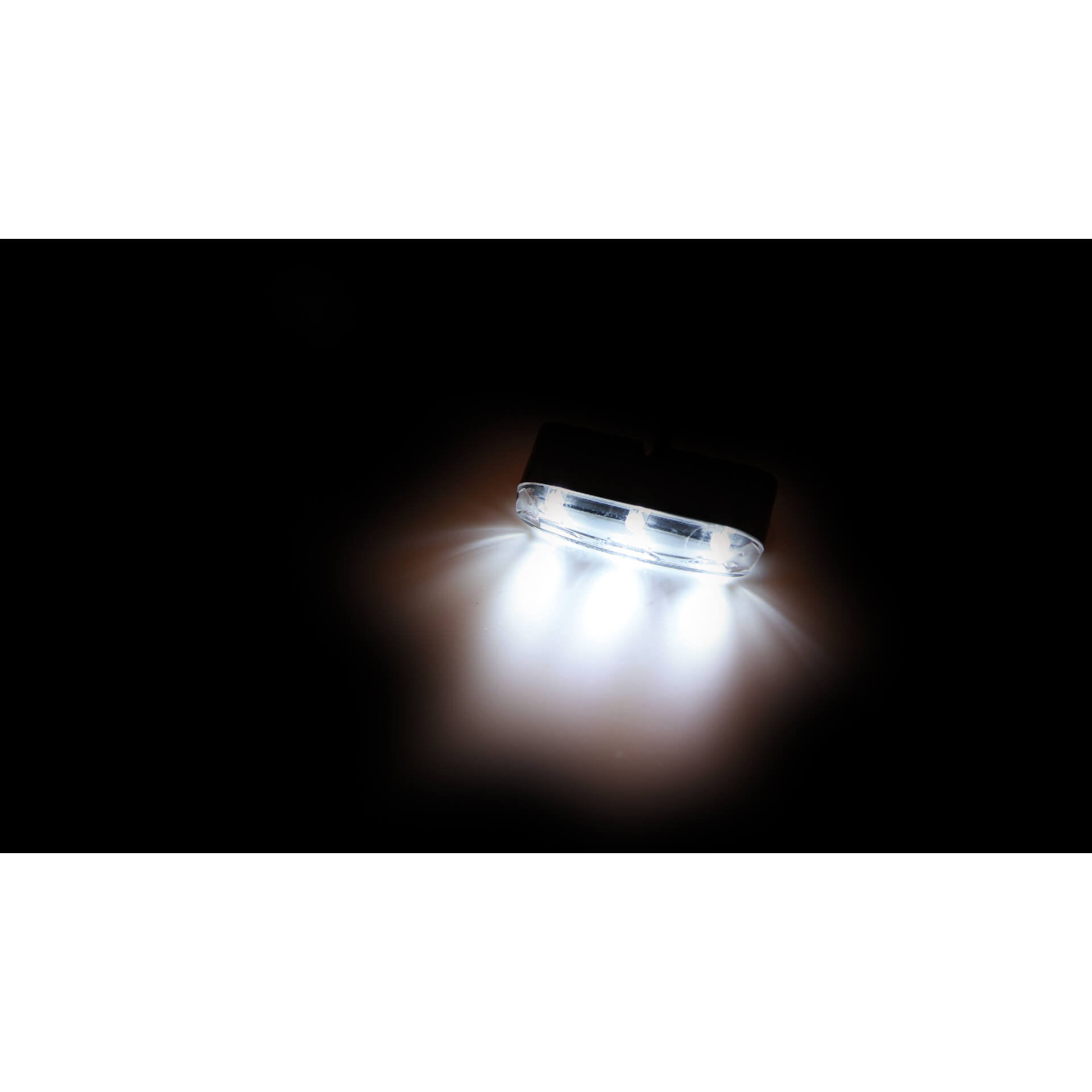 shin_yo Uniwersalne światło postojowe TRI LED z uchwytem i samoprzylepną folią, 12V